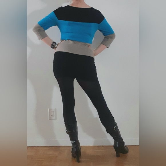 Sweater Dress with Blue, grey, black colour-blocked stripes, fits S-L - Picture 3 of 14